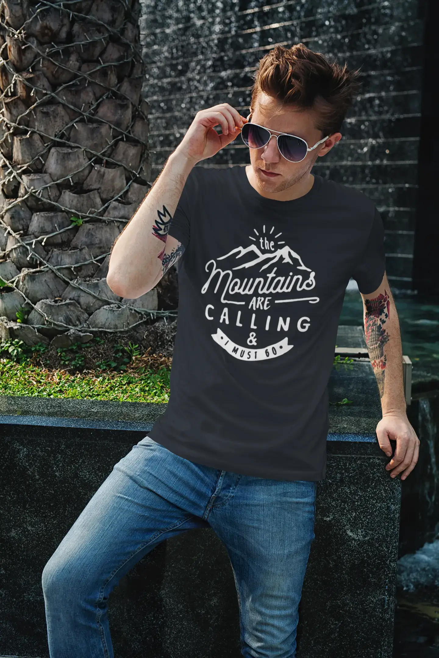 ULTRABASIC - Graphic Printed Men's The Mountains Are Calling And I Must Go Hiking Tee Mouse Grey