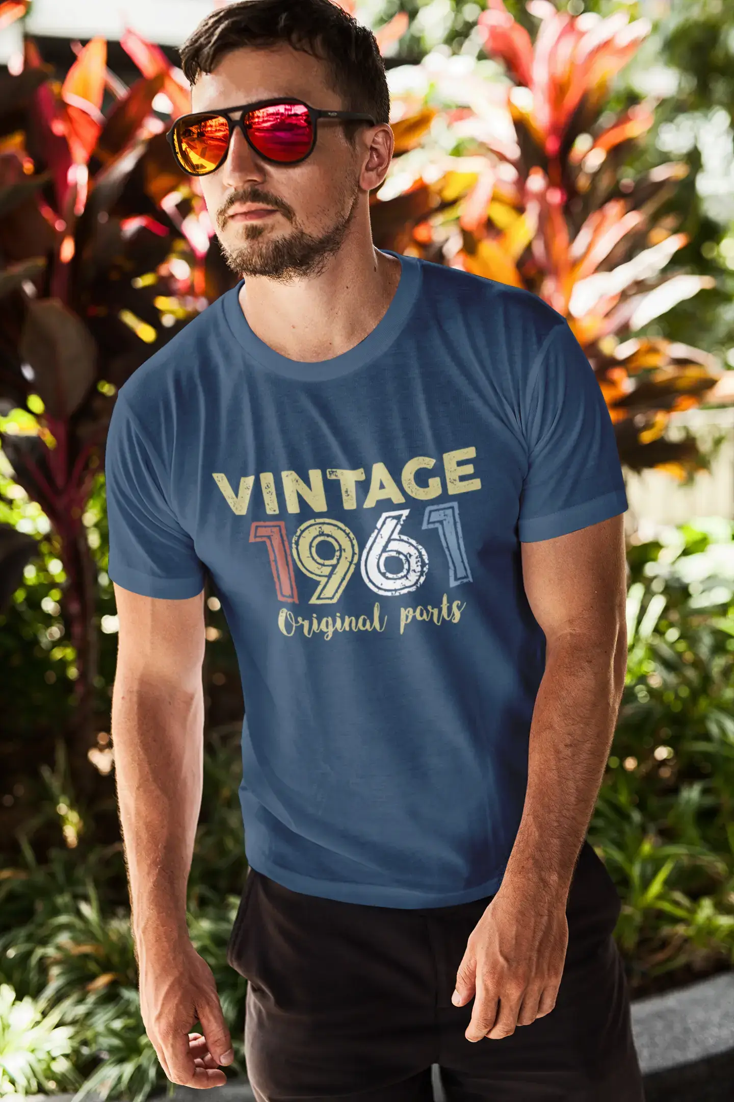 ULTRABASIC - Graphic Printed Men's Vintage 1961 T-Shirt Navy