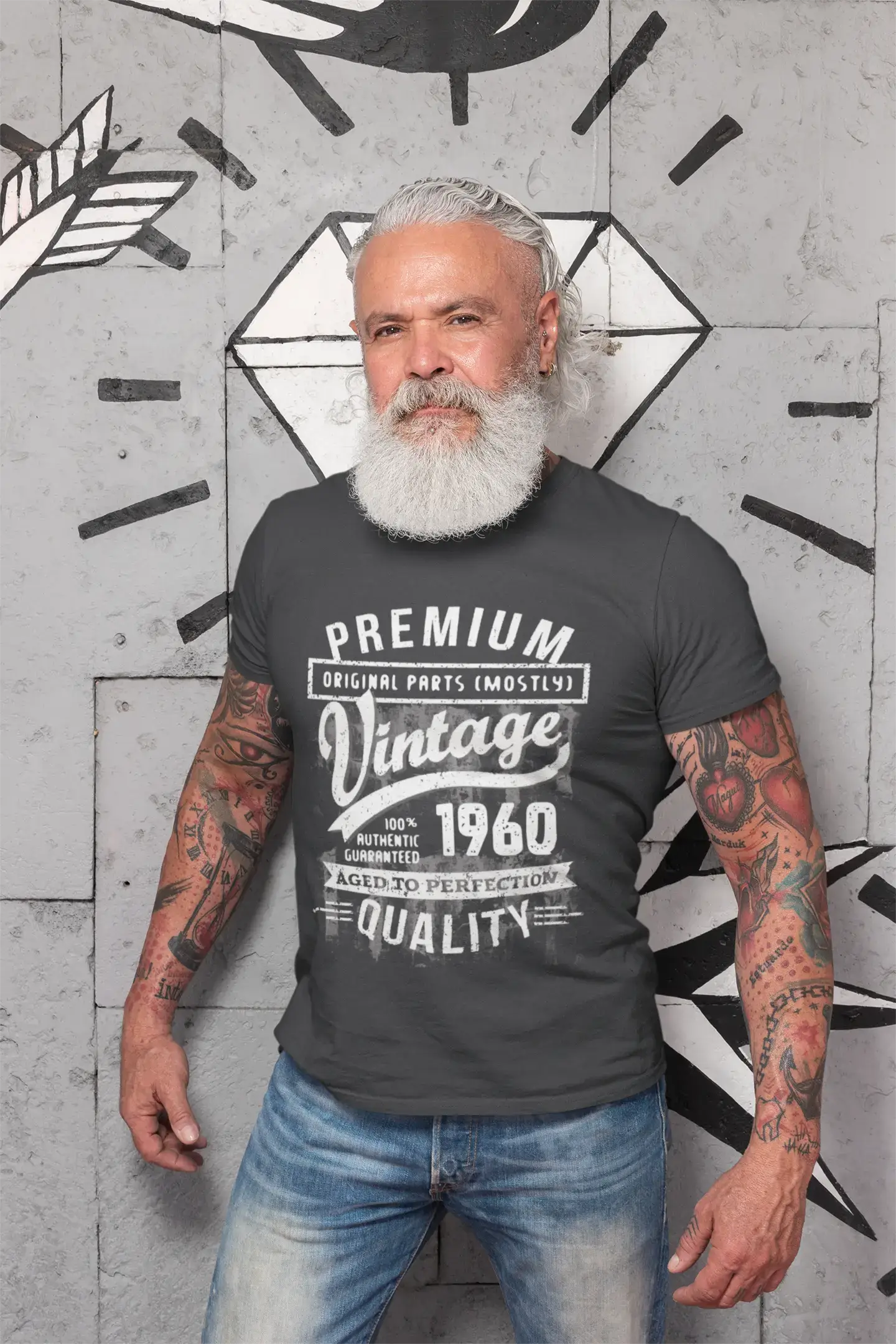 ULTRABASIC - Graphic Men's 1960 Aged to Perfection Birthday Gift T-Shirt