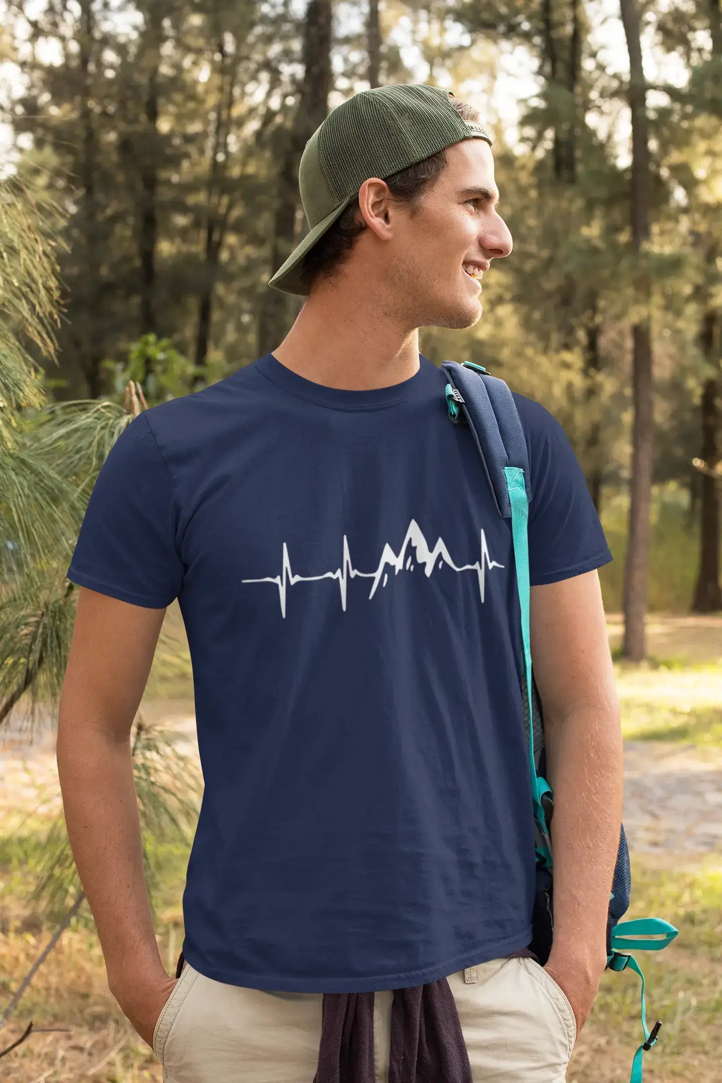 ULTRABASIC - Graphic Printed Men's Mountain Heartbeat T-Shirt Navy