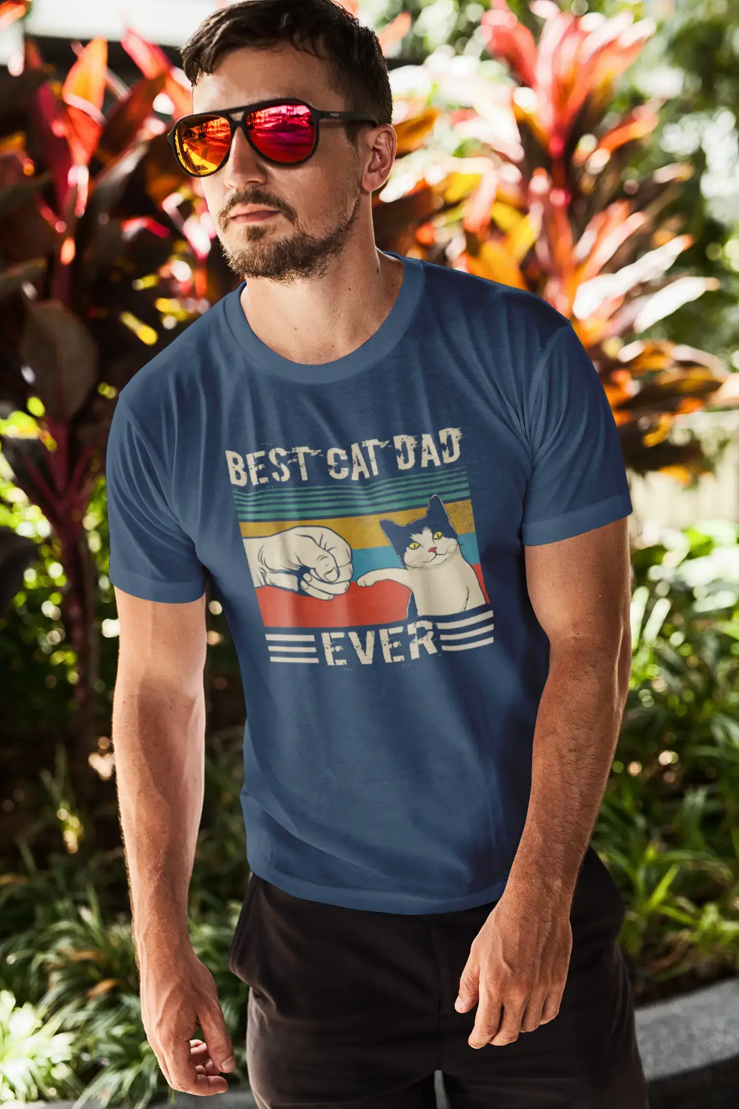 Men's Graphic T-Shirt Best Cat Dad Ever Fist Bump Gift Idea