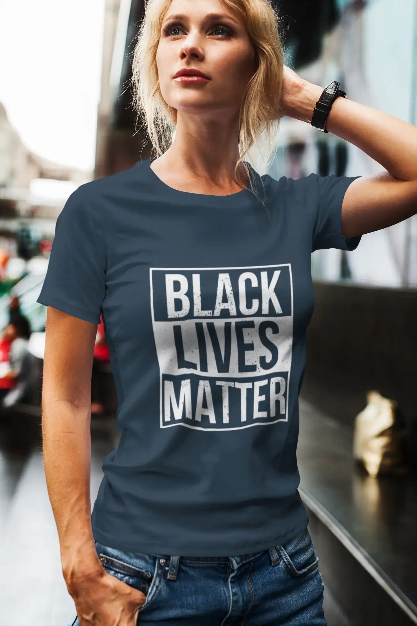 Women’s Short Sleeved T-Shirt Black lives matter