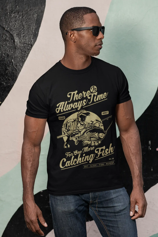 ULTRABASIC Men's T-Shirt One More Catching Fish - Fishing Addict Graphic Tee