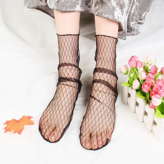 Sale Sexy Retro Lace Floral Mesh Women Girl Socks Elastic 2018 Summer Fashion Lady Transparent Short Socks