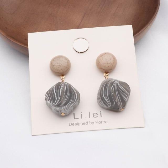 MENGJIQIAO 2019 New Irregular Geometric Round Grey Acrylic Statement Long Drop Earrings Acetic Acid Resin Earrings for Women