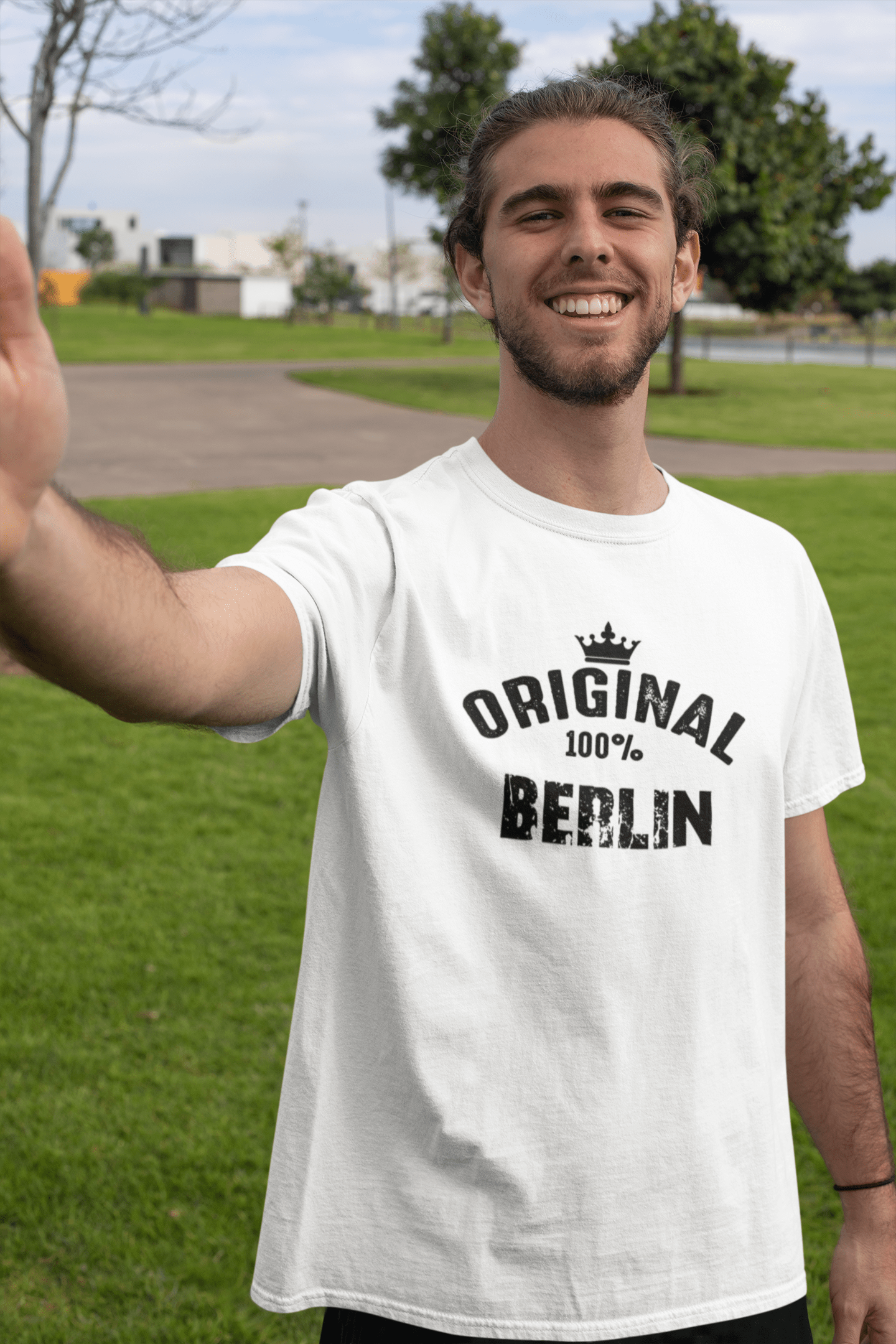 berlin, 100% German city white, Men's Short Sleeve Round Neck T-shirt 00001